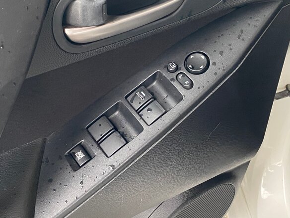 2010 Mazda 3 II (BL), белый, 950000 рублей - вид 18