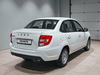 2026 Lada (ВАЗ) Granta I Рестайлинг, белый, 1101000 рублей, вид 4