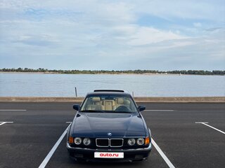 1990 BMW 7 серии 735i II (E32), синий, 750000 рублей, вид 3
