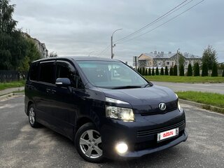 2008 Toyota Voxy II (R70), фиолетовый, 1250000 рублей, вид 1