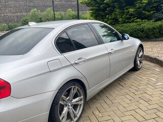 2005 BMW 3 серии 325i V (E90/E91/E92/E93), серебристый, 1000000 рублей, вид 3