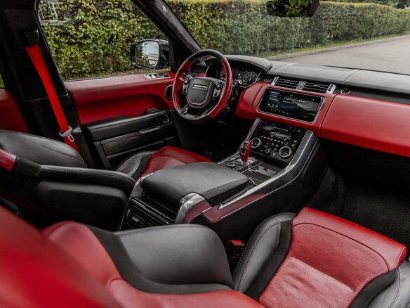 2021 Land Rover Range Rover Sport SVR II Рестайлинг, чёрный, 7350000 рублей - вид 16