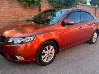 2009 Kia Cerato 5-speed II, оранжевый, 1150000 рублей, вид 2