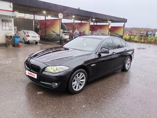 2011 BMW 5 серии 528i VI (F10/F11/F07), чёрный, 1850000 рублей, вид 2