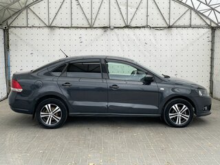2015 Volkswagen Polo V, серый, 470000 рублей, вид 4