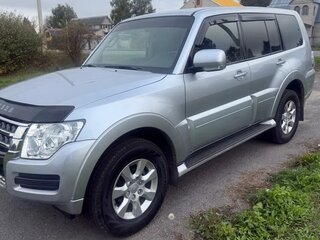 2014 Mitsubishi Pajero IV Рестайлинг 2, серебристый, 2900000 рублей, вид 1