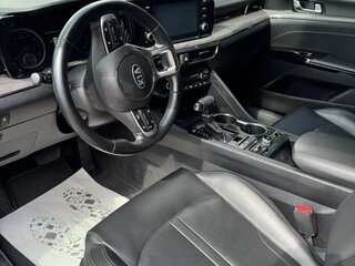 2020 Kia K5 III, красный, 2500000 рублей, вид 5