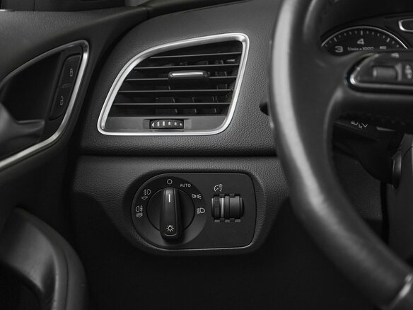 2014 Audi Q3 I (8U), белый - вид 13