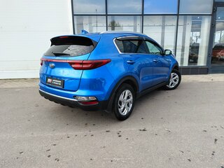 2018 Kia Sportage IV Рестайлинг, синий, 2159000 рублей, вид 4