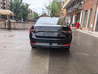 2023 Skoda Superb III Рестайлинг, чёрный, 2345000 рублей, вид 5