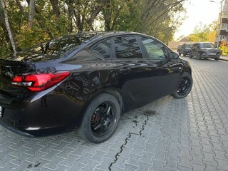 2013 Opel Astra J Рестайлинг, коричневый, 600000 рублей, вид 4