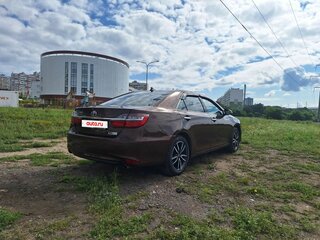 2017 Toyota Camry VII (XV50) Рестайлинг 2, коричневый, 2300000 рублей, вид 4
