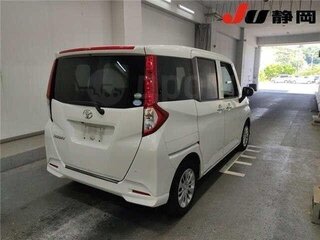 2017 Toyota Roomy I, белый, 640000 рублей, вид 2