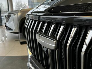 2026 Geely Okavango I Рестайлинг, серый, 4085990 рублей, вид 4