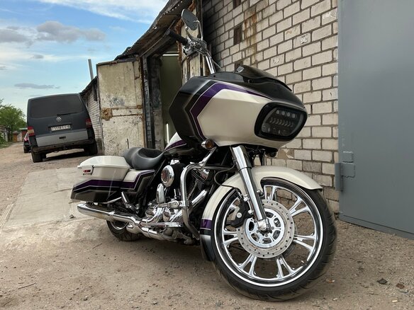 2010 Harley-Davidson Road Glide, белый, 1050000 рублей