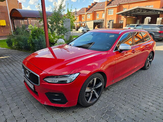 2019 Volvo V90 II, красный, 2750000 рублей, вид 1