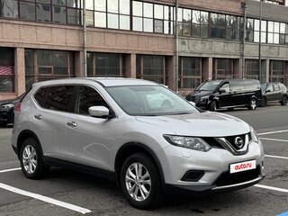 2016 Nissan X-Trail III, серебристый, 1600000 рублей, вид 3
