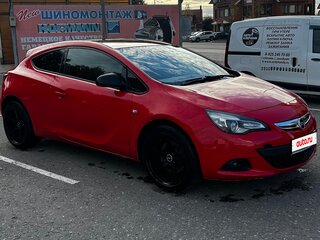 2012 Opel Astra GTC J Рестайлинг, красный, 630000 рублей, вид 4