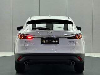 2021 Mazda CX-4 I Рестайлинг, белый, 1740000 рублей, вид 3