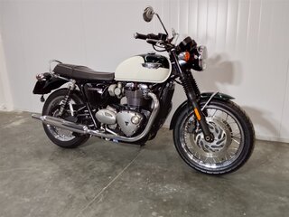 2018 Triumph Bonneville T120, белый, 959000 рублей, вид 5