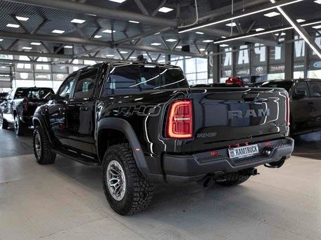 2026 Ram 1500 RHO V Рестайлинг, чёрный, 11385911 рублей, вид 5