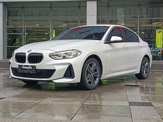 2023 BMW 1 серии 120i III (F52) Рестайлинг, белый, 1890000 рублей, вид 2