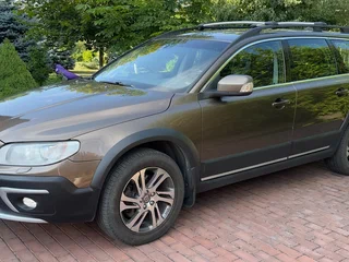 2015 Volvo XC70 II Рестайлинг, коричневый, 2400000 рублей, вид 1