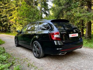 2020 Skoda Octavia RS III Рестайлинг, чёрный, 2650000 рублей, вид 2