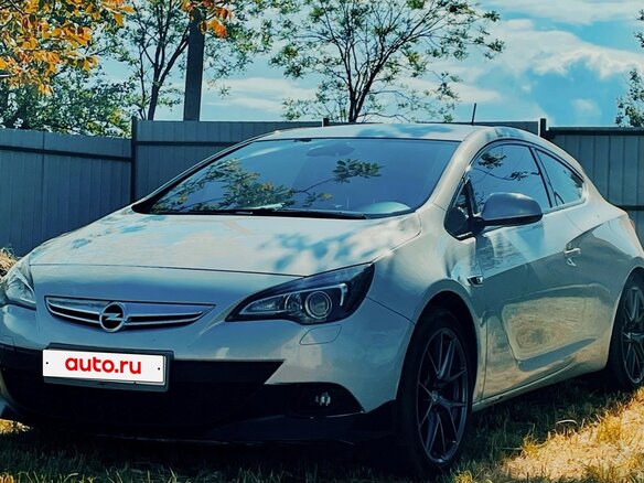 2011 Opel Astra GTC J Рестайлинг, белый, 780000 рублей - вид 8