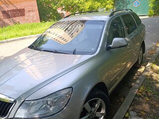2011 Skoda Octavia II (A5) Рестайлинг, серебристый, 600000 рублей, вид 1