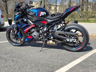 2023 BMW M 1000 R, чёрный, 2390000 рублей, вид 5