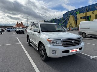 2014 Toyota Land Cruiser 200 Series Рестайлинг 1, белый, 3700000 рублей, вид 1