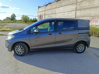 2013 Honda Freed Spike I Рестайлинг, серый, 1180000 рублей, вид 2