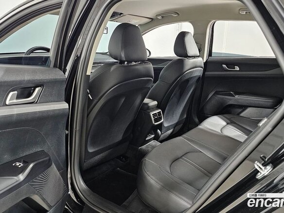 2025 Kia K5 LPi III Рестайлинг, чёрный, 2435000 рублей - вид 28