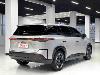 2026 Toyota bZ3X 50 kWh, серебристый, 2700100 рублей, вид 5