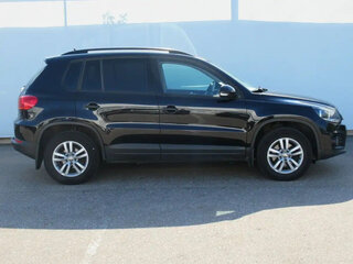 2015 Volkswagen Tiguan I Рестайлинг, чёрный, 1368000 рублей, вид 3