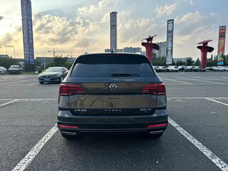 2022 Volkswagen Tharu I, чёрный, 1824800 рублей, вид 5