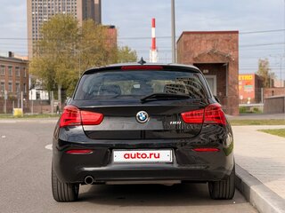 2017 BMW 1 серии 118i II (F20/F21) Рестайлинг 2, чёрный, 1499000 рублей, вид 4