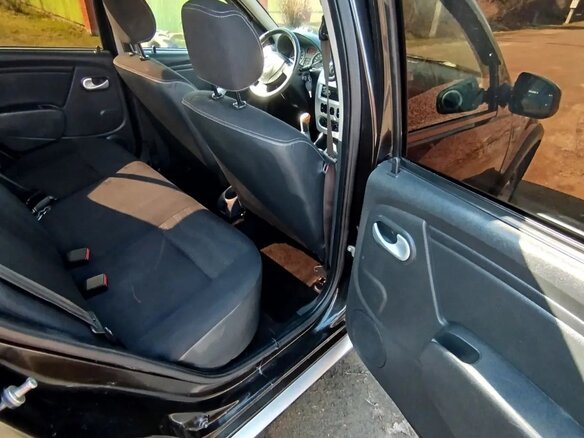 2012 Renault Sandero Stepway I, чёрный, 550000 рублей - вид 16