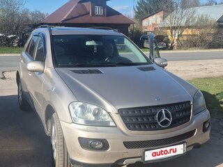 2005 Mercedes-Benz M-Класс 320 II (W164), золотистый, 1000000 рублей, вид 4