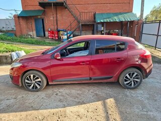 2012 Renault Megane III, красный, 550000 рублей, вид 4