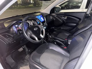 2013 Hyundai ix35 I Рестайлинг, белый, 1550000 рублей, вид 4