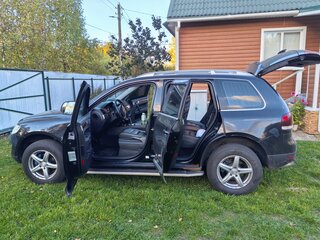 2008 Volkswagen Touareg I Рестайлинг, чёрный, 950000 рублей, вид 5