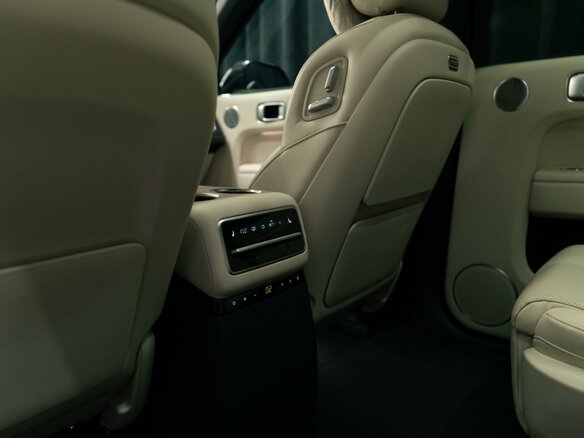 2025 Li Auto (Lixiang) L9 52.3 kWh I Рестайлинг, чёрный - вид 9