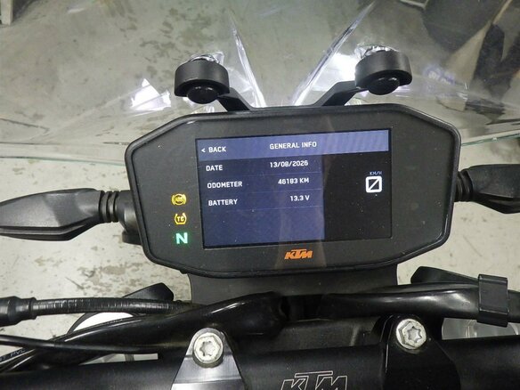 2019 KTM 790 Duke, серебристый, 527000 рублей - вид 6
