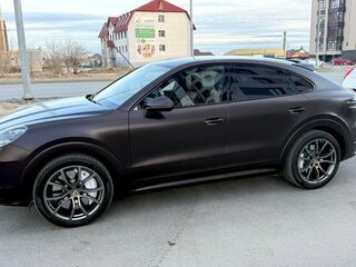 2020 Porsche Cayenne Coupé III, коричневый, 9199999 рублей, вид 3