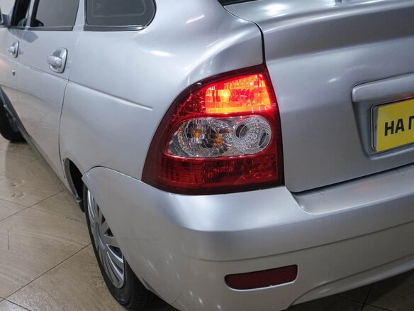 2011 Lada (ВАЗ) Priora I, серебристый, 299000 рублей - вид 6