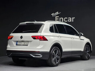 2022 Volkswagen Tiguan II Рестайлинг, белый, 3200000 рублей, вид 4