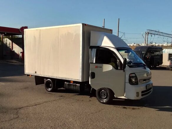 2014 Kia Bongo, белый, 850000 рублей - вид 4
