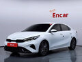 2022 Kia K3 II Рестайлинг, белый, 2000000 рублей